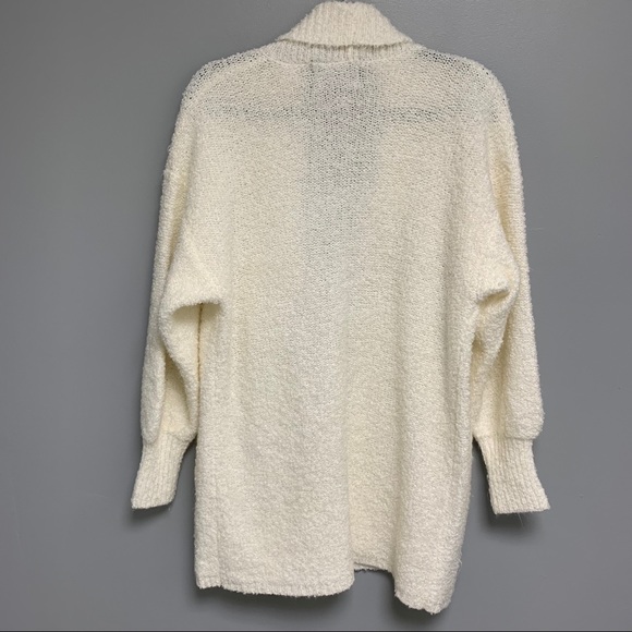 Vintage Balloon Sleeve Oversized Textured Cardigan - Picture 2 of 11